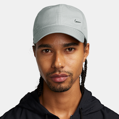 Nike Dri-FIT Club Yumuşak Metal Swoosh Şapka. Nike TR
